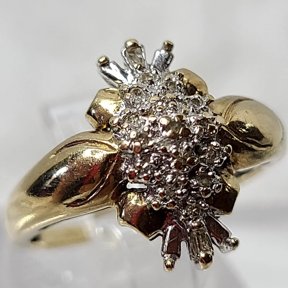 10K Solid GOLD GENUINE DIAMOND Cluster Ring